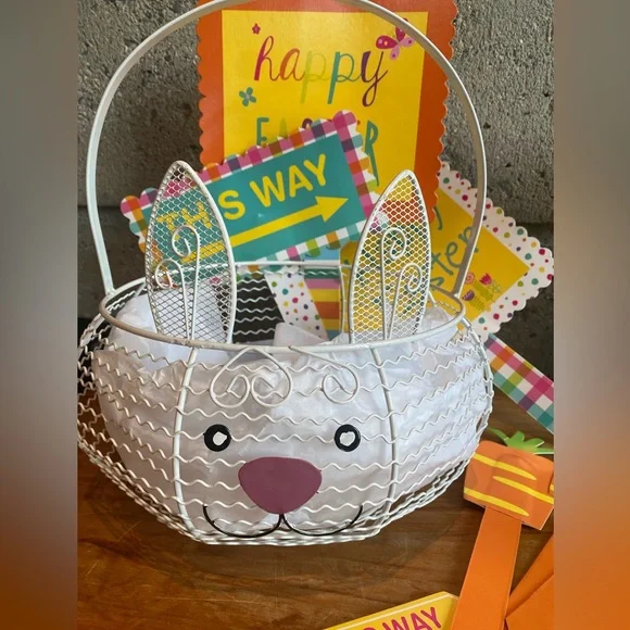 Easter bundle (everything pictured) - Picture 3 of 10